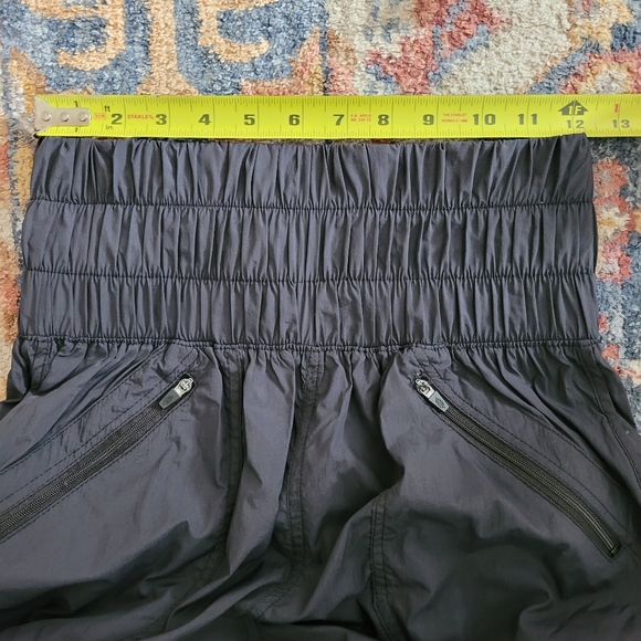 Free People The Noiseless Way Home Jogger Black Lightweight Zip Front Pockets XS - Picture 10 of 11